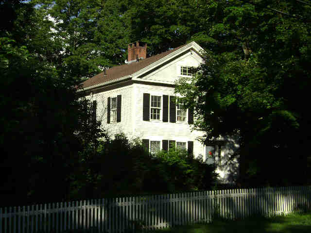 Building photograph for 445 MAIN ST S